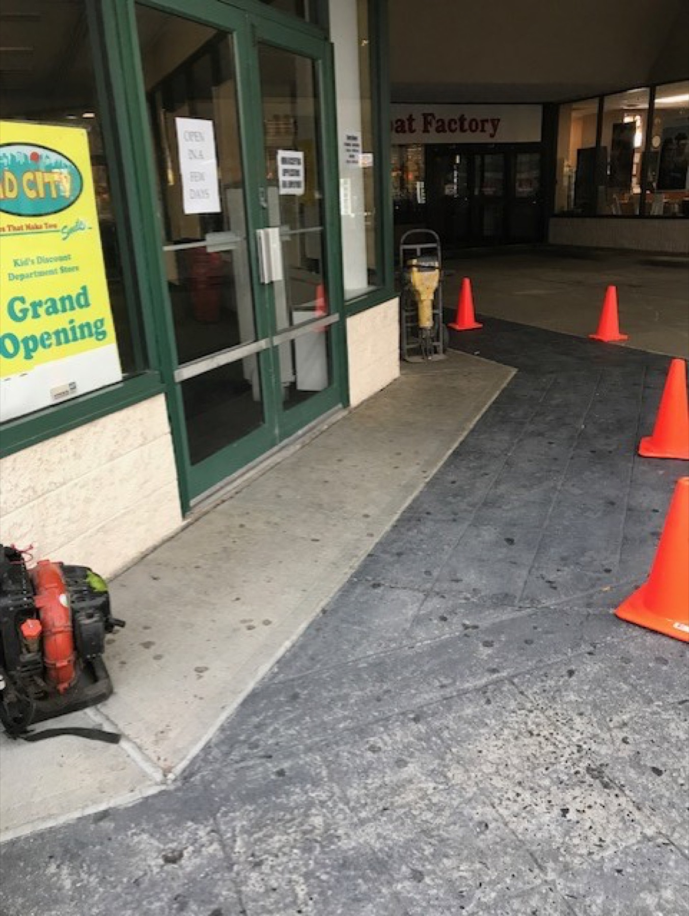 Retail Entrance Concrete Replacement: Facilities Maintenance, Northeast US